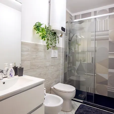 Taty's House Апартаменти *